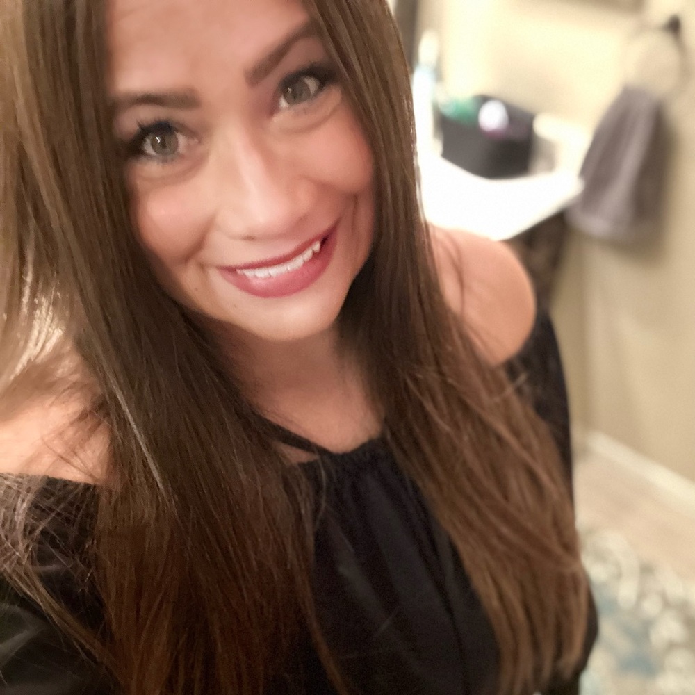 Meet your Posher, Devyn